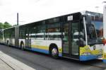 Omnibus Mercedes Citaro G, Nr. 141 der Nahverkehr Schwerin -NVS- noch jungfrulich, ohne Werbung, Schwerin 24.05.2008