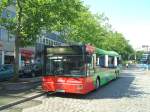 MAN Niederflurwagen VKU Schnellbus Linie S30 Dortmund-Kamen und retour im Dortmunder Busbahnhof,die Linie S30 wird auch mit einem
Doppelstock-Bus gefahren.