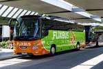 VDL Futura von ''Flixbus /Buzzo Express'' am Berliner -ZOB im Mai 2018.
