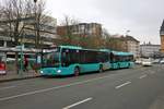 DB Hessen Bus Mercedes Benz Citaro 2 und ICB Solaris Urbino 12 Wagen 201 am 08.02.19 auf der Linie 75 in Frankfurt am Main