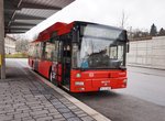 MAN-Bus von DB Frankenbus, unterwegs auf der Kfl. 8301, als Kurs 7408 025 (Coburg Hindenburgstr./Post - Seßlach Schule), am 21.3.2016 an der Haltestelle Coburg Bahnhof/ZOB.