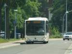 P-AC 136 unterwegs in Stahnsdorf auf der Linie 627. Aufgenommen im Sommer 2013.