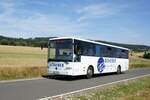 Bus Rheinland-Pfalz: Mercedes-Benz Intouro (SIM-SR 170) von Scherer Reisen, aufgenommen im Juli 2022 in der Nähe von Bruchweiler, einer Ortsgemeinde im Landkreis Birkenfeld.