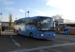 Ein MB Tourismo von Flixbus (Fa.Marcus Losert, Bayreuth) nach München am Berliner ZOB, 23.11.14