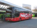 Ein Van Hool TD921 Altano von Polskibus nach Wroclaw am Berliner ZOB, 23.11.14