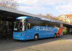 Ein Scania Touring L von Flixbus nach Erfurt am Berliner ZOB, 23.11.14