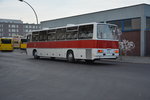  25 Jahre Linie 100  und deswegen sind einige Historische Busse unterwegs zwischen Berlin Zoologischer Garten und Berlin Alexanderplatz. Hier zu sehen ist ein Ikarus 250 59(B-OS 250). Aufgenommen am Bahnhof Berlin Zoologischer Garten / Hertzallee / 31.10.2015.
