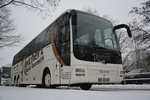 Am 23.01.2016 steht SN-RB 450 (MAN Lion's Coach / Reichert Bus&Touristik) an der Jesse-Owens-Allee in Berlin.