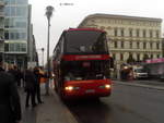 Neoplan N4426/3 am 30.10.2012 in Berlin am Checkpoint Charlie