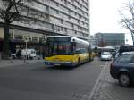 Solaris Urbino auf der Linie M45 am S+U Bahnhof Zoologischer Garten.