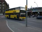 MAN-Doppeldecker auf der Linie 337 am S-Bahnhof Spandau.