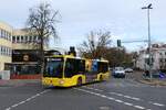 Mercedes-Benz Citaro C2 Hybrid, Wg 8607 von Schröder Reisen.  Auf der Linie 112 unterwegs durch Berlin-Zehlendorf,  im November 2025.