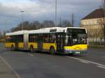 Solaris Urbino auf der Linie M45 nach S+U Bahnhof Zoologischer Garten am S+U Bahnhof Rathaus Spandau.