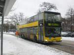 MAN Lion's City DD (Doppelstock) auf der Linie 100 nach S+U Bahnhof Alexanderplatz am S+U Bahnhof Zoologischer Garten. 