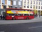 Sightseeing-Doppeldecker der BVG.
Aufgenommen am 22.10.2005.