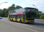 MAN Lion's City DD (Doppelstock) auf der Linie 316 nach S-Bahnhof Wannsee nahe der Haltestelle Wannsee Wannseebrücke.