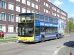 MAN Lion's City DD (Doppelstock) auf der Linie X10 nach Teltow Warthestraße an der Haltestelle Hertzallee.
