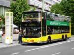 MAN Lion's City DD (Doppelstock) auf der Linie 100 nach S+U Bahnhof Zoologischer Garten an der Haltestelle Mitte Spandauer Strae/Marienkirche.(15.6.2013) 