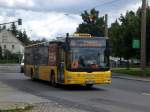 MAN Niederflurbus 3. Generation (Lions City) als Schulbus an der Haltestelle Bühlau.
