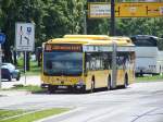 Citaro Hybrid Gelenkbus Nr 6201 in Dresden am 05/06/11.
