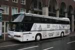 Dieser Neoplan von Gössling Reisen aus Essen ist mit Bildern von Sehenswürdigkeiten aus Essen Versehen.