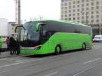 Ein sehr neuer SETRA Reisebus am 17.02.15 in Frankfurt am Main 