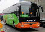 Flixbus IVECO Magelys am 26.11.16 in Frankfurt am Main Hbf Südseite