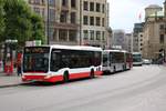 Hochbahn Hamburg Mercedes Benz Citaro 2 Wagen 6957 am 15.07.19 in Hamburg Rathaus