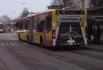 Ein Bus der Hochbahn fährt gerade auf der linie 109.