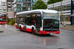 Hamburger Hochbahn Mercedes Benz eCitaro Wagen 2442 am 15.07.25 in Hamburg Altona