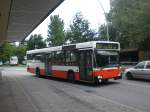 Mercedes-Benz O 405 N (Niederflur-Stadtversion) auf der Linie 154 nach S+U Bahnhof Berliner Tor am S-Bahnhof Wilhemsburg.