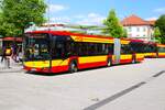 HSB Hanau Solaris Urbino 18 Wagen 87 am 07.06.24 in Hanau Freiheitsplatz