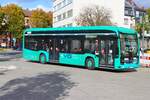 Nagelneuer Racktours Mercedes Benz eCitaro im KVG Design am 24.10.26 in Hanau Freiheitsplatz auf den Linien 32