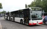 KVB 733 (K VB 733) mit Shuttlebus der Route 1.
Aufgenommen vor dem Betriebshof Kln Niehl, 29.8.2010.