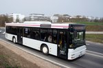 Bus Mainz: MAN NÜ vom Busunternehmen Wink Touristik GmbH, unterwegs im Auftrag des Omnibusverkehr Rhein-Nahe / Rhein-Nahe-Bus, aufgenommen im April 2016 in der Nähe der Haltestelle  Hochschule Mainz  in Mainz.