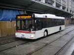 Ein MAN-Bus von Saar-Pfalz-Bus hat an seiner Haltestelle in Saarbrcken am Hauptbahnhof Fahrgste aufgenommen.