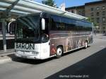 Hier ist ein IRIS Reisebus der Firma Baron Reisen zu sehen.