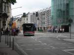 Ein Bus der RMV in Trier. Der Bus fährt die Linie 204 zur  Porta Nigra  und steht zur Zeit an der Ampel.           Trier, 18.05.07