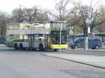MAN Lion's City DD (Doppelstock) auf der Linie 100 nach S+U Bahnhof Alexanderplatz am S+U Bahnhof Zoologischer Garten.