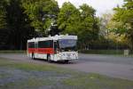 Ein lter MAN-Bus, macht am 09.06.2010 seine Runden auf den Schtzenplatz/Lehrte.