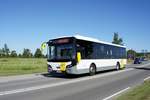 Belgien / Niederlande / Bus Zeeland / Bus Oostburg: VDL Citea SLE 120 von De Lijn (Wagen 2166), aufgenommen im August 2020 im Stadtgebiet von Oostburg (Gemeinde Sluis).
