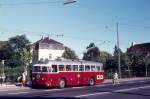 Hellerup: NESA Trolleybuslinie 27B (BUT/Smith,Mygind&Hüttemeier/EnglishElectricCompany-LETB1-41) Ryvangs Allé / Hellerup station im Juli 1971.