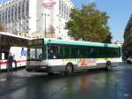 RATP - Irisbus Nr. ....  550 PXW 75 unterwegs auf der Linie 74 in der Stadt Paris am 18.10.2009