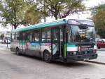 Renault R 312 Nr 6585 an der Haltestelle  Porte  d'Italie  am 02/10/10. Es sind nicht mehr dieser Serie in Paris unterwegs. Die RATP hatte 1596 solche Busse im Betrieb.