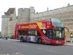 Sightseeing-Tour-Bus am Schlo Windsor bei London.