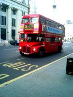 LONDON, 23.06.2003, Buslinie 15 vom Trafalgar Square nach Paddington -- Foto eingescannt
