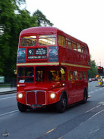 Ein AEC Routemaster (RM1627) September 2013 im Londoner Stadtteil Kensington.