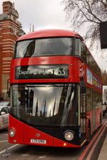 Ein Wright NB4L New Routemaster im Februar 2015 in London.