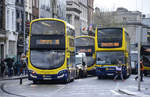Dublin Bus SG 167 (Volvo) Dublin Bus SG 172 (Volvo) in Westmoreland Street. Aufnahme: 9. Mai 2018.