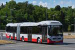 YB 6895, Volvo Hybrid Gelenkbus der CFL aufgenommen in den Strassen der Stadt Luxemburg.